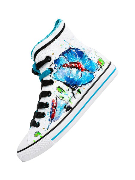 handpainted_shoes_sneakers_women_blue_flowers